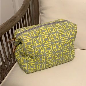 India Hicks Riviera wash bag